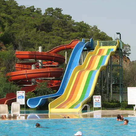 Hotel &