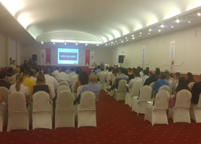 מלון & מרמריס